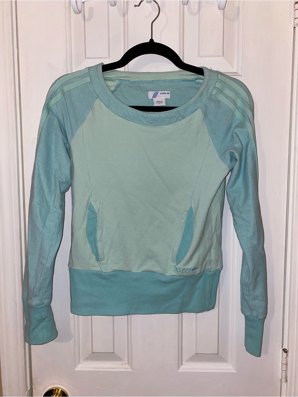 Vintage adidas sweatshirt size small